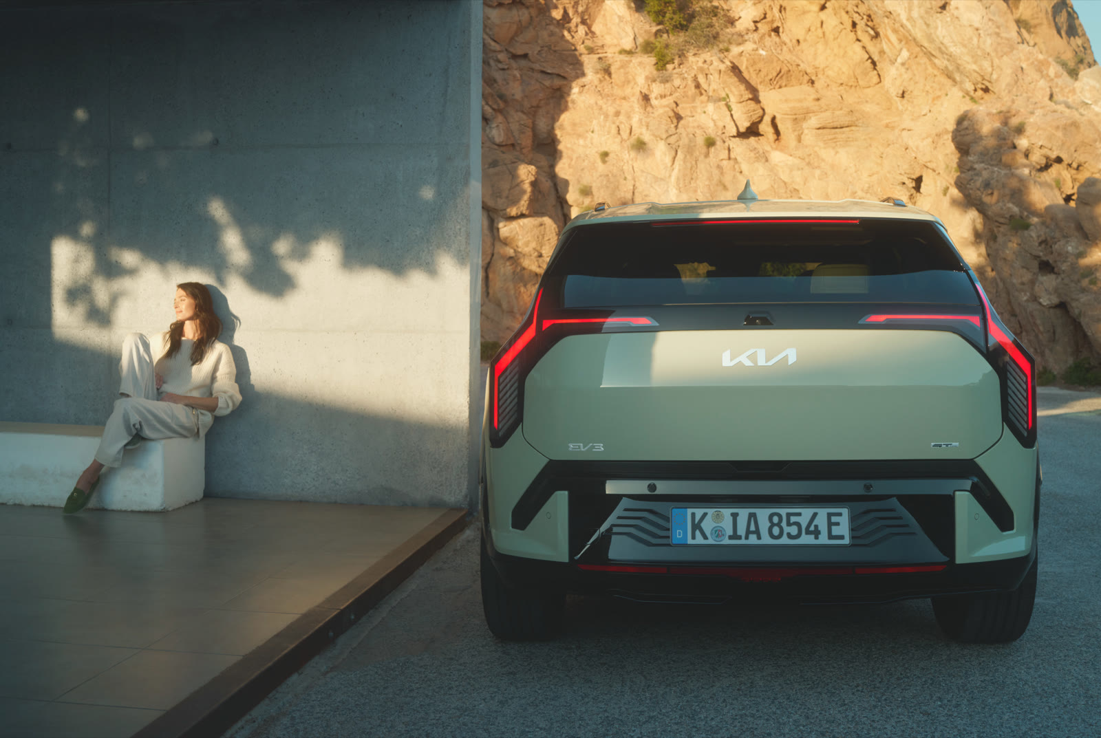 Kia EV3 hátulnézetből