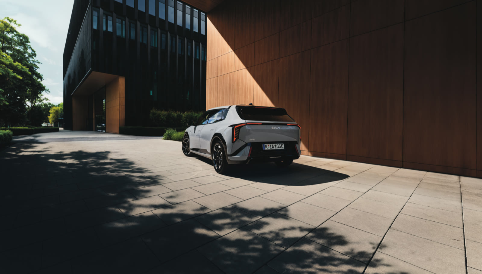 Kia EV4 hátulnézetből