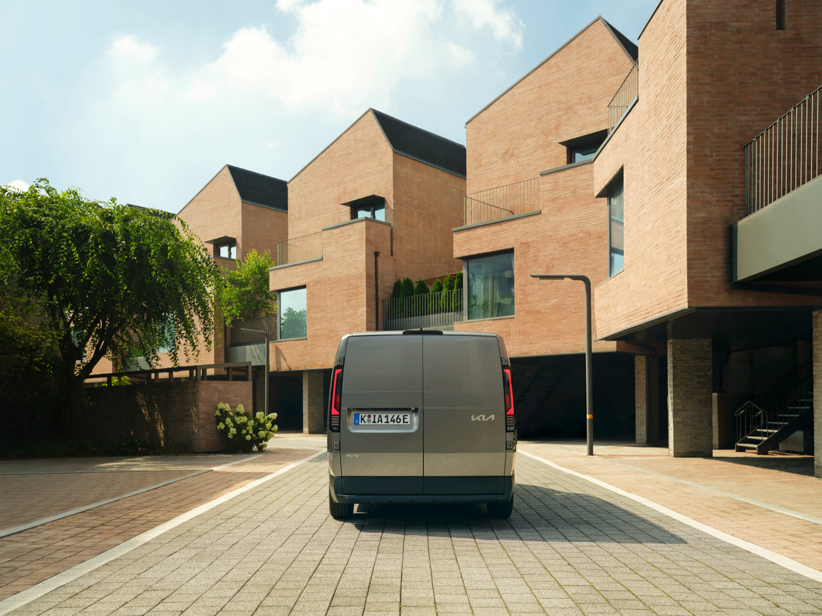Kia PV5 Cargo hátulnézetből