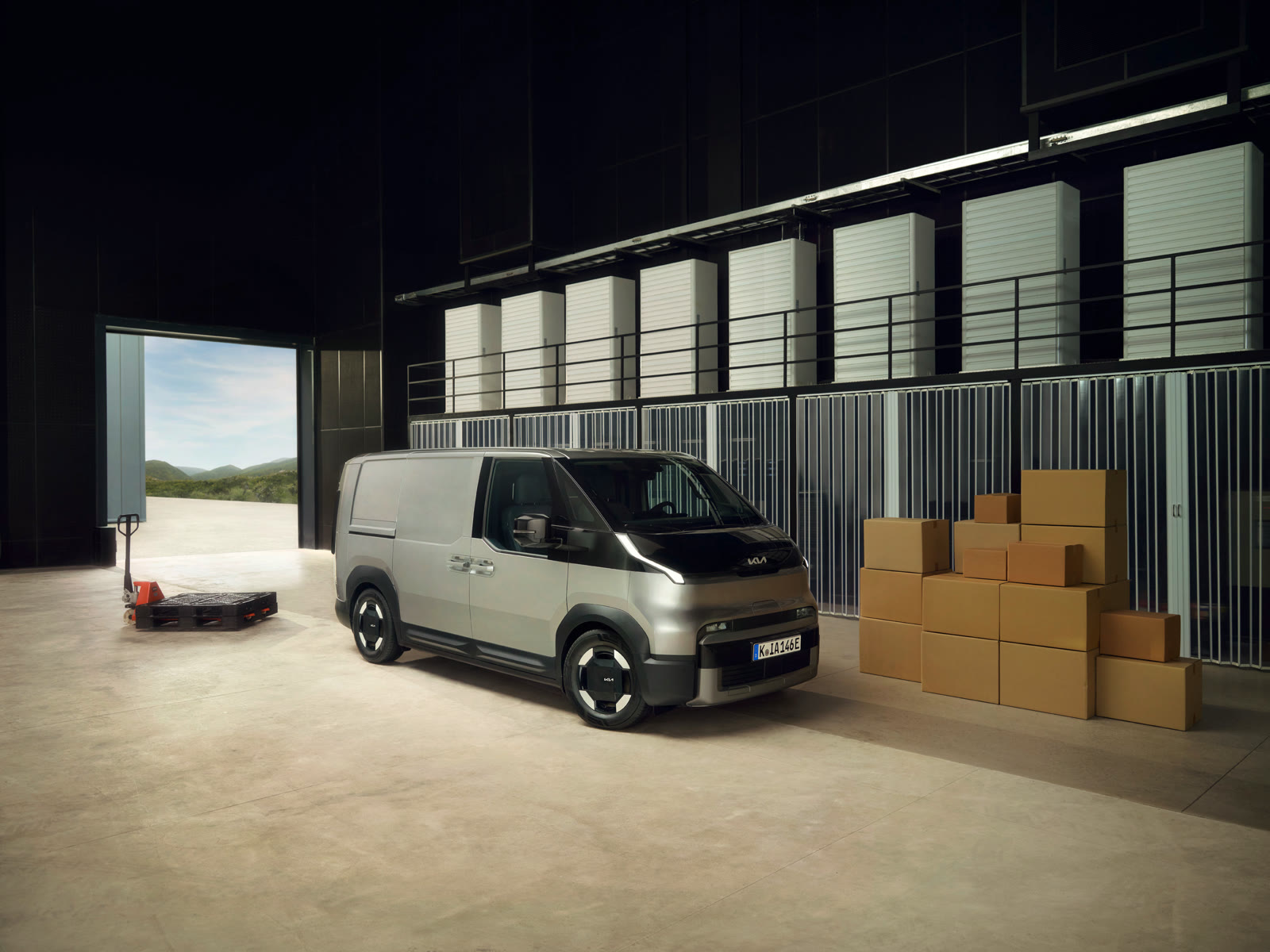 Kia PV5 Cargo elölnézetből