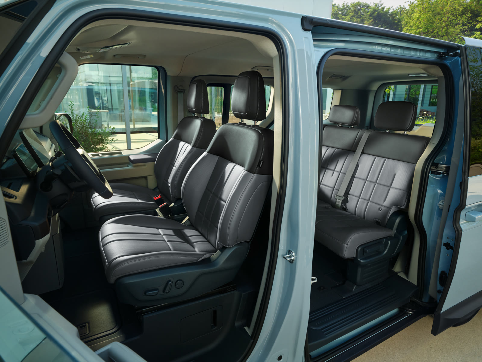 Kia PV5 Passenger utastere
